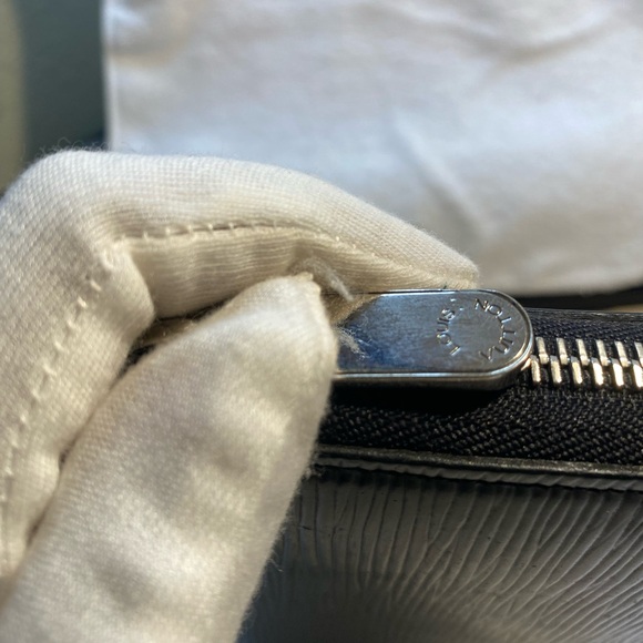 LV Authentic vintage black epi long wallet - Very good used condition - Picture 3 of 6